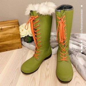 Green heavy duty winter boots